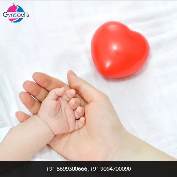 baby hand
